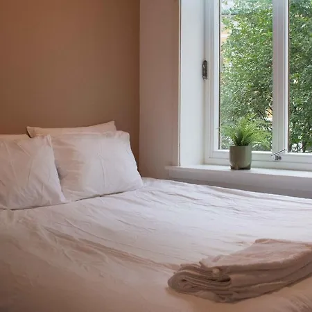 Modern Cozy 2br Appartement *