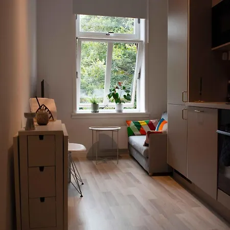 Modern Cozy 2br Leilighet *